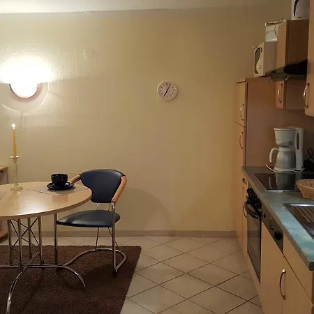 Behn Ferienhaus 1 Hof Tatil Evi *